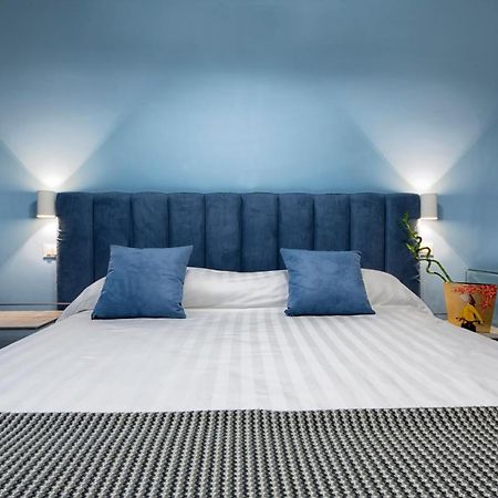 B&B Campari 10 Павия Екстериор снимка